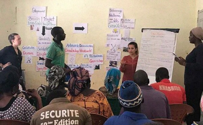 ¡ Se busca familia de acogida para un becario de Senegal! (en francés)